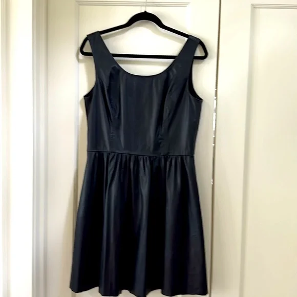 Vakko Sport Womens Faux Black Leather Dress Size Large NWOT